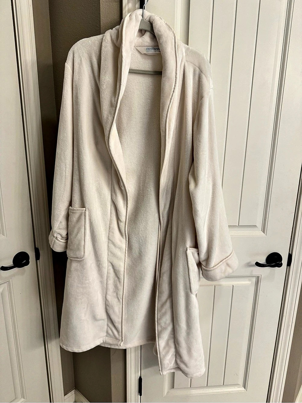nestwell Plush Robe Cream XL Like New